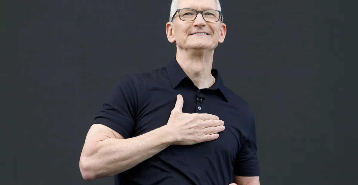 Tim Cook nói Apple có thể bật tuỳ chọn nâng cấp iCloud Plus cho người dùng AI