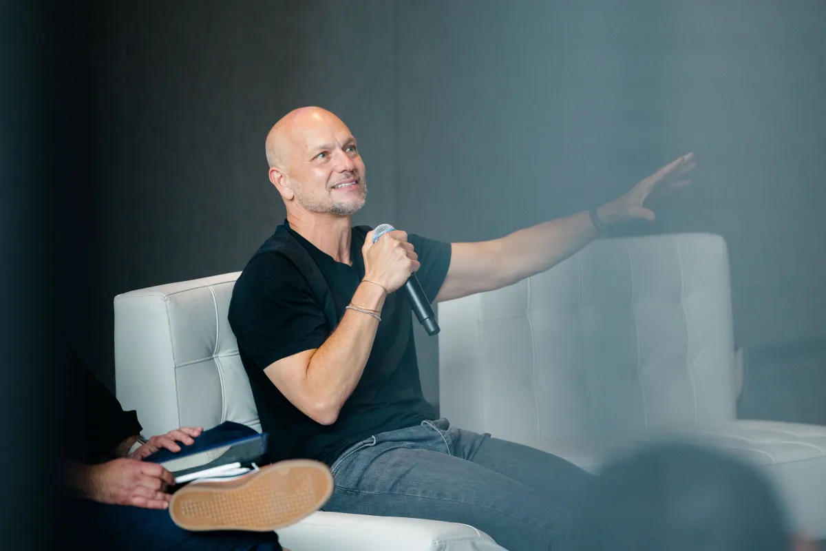 Tony Fadell nói thế hệ 1 thiết bị AI không giải quyết nhu cầu