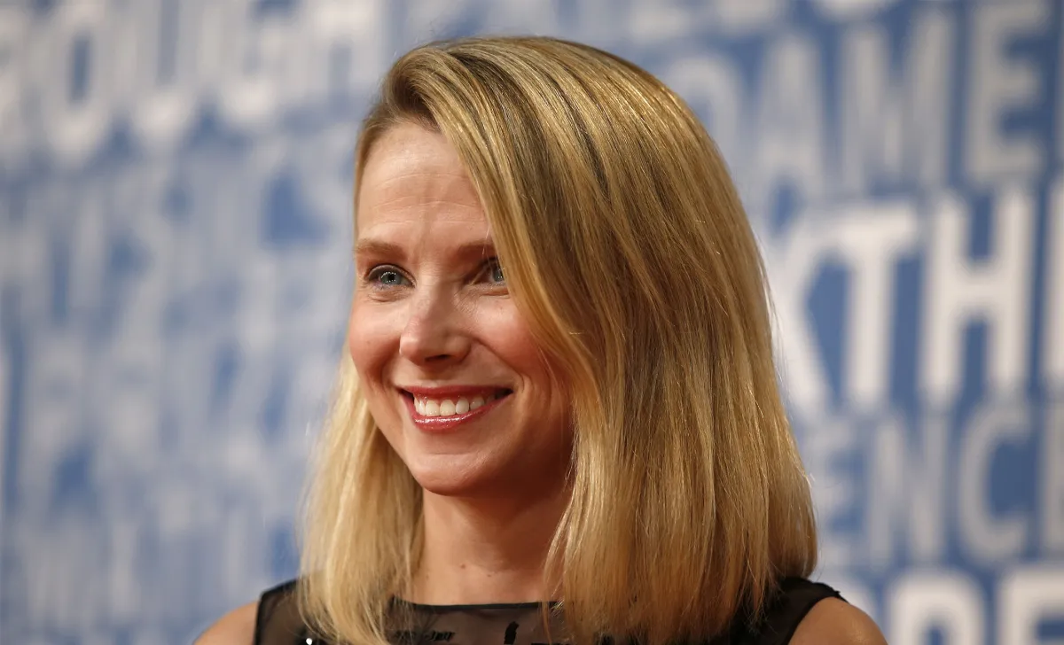 Marissa Mayer bị phản ứng vì cách dùng AI