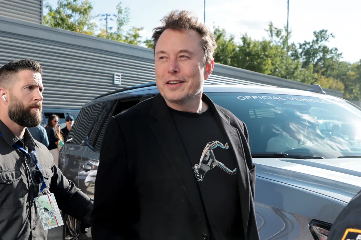 Elon Musk dành gần nửa thời gian nói về AI và robot trên các cuộc gọi kết quả quý