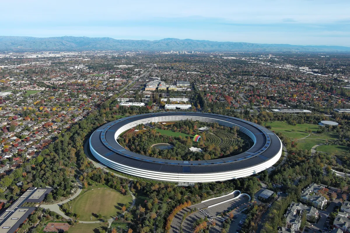 Apple nộp bằng chứng mới trong vụ kiện OpenAI