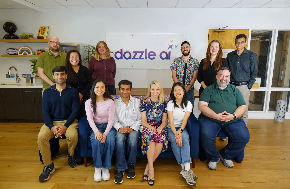 Marissa Mayer ra mắt Dazzle, trợ lý AI đọc ảnh trong máy