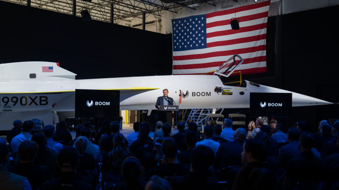 Boom Supersonic mở nhà máy tua-bin khí cho trung tâm dữ liệu AI