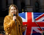 Daily Mail đăng video Lisa Jane Spencer ở March for Australia
